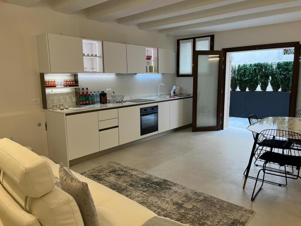 Appartement Immobiliare Nk Palazzo Bonvicini à Venise Extérieur photo